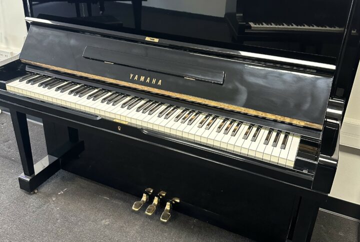 Yamaha U1 upright piano for sale in los angeles
