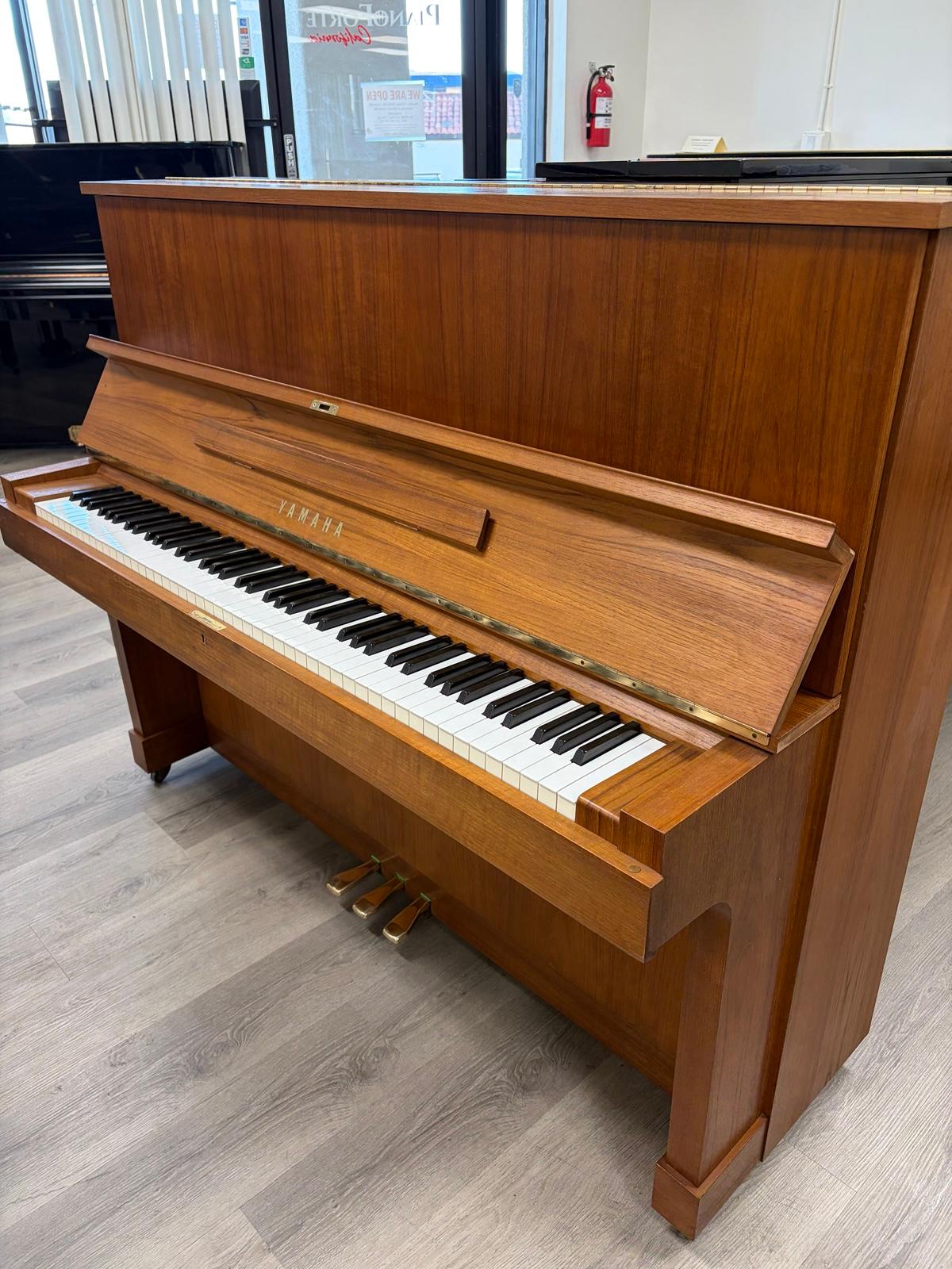 1980 Yamaha W103 Upright Piano
